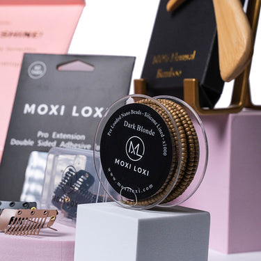 Preloaded silicone nano rings by Moxi Loxi, stocked in light brown, brown, dark brown and dark blonde to blend with the hair at the root.